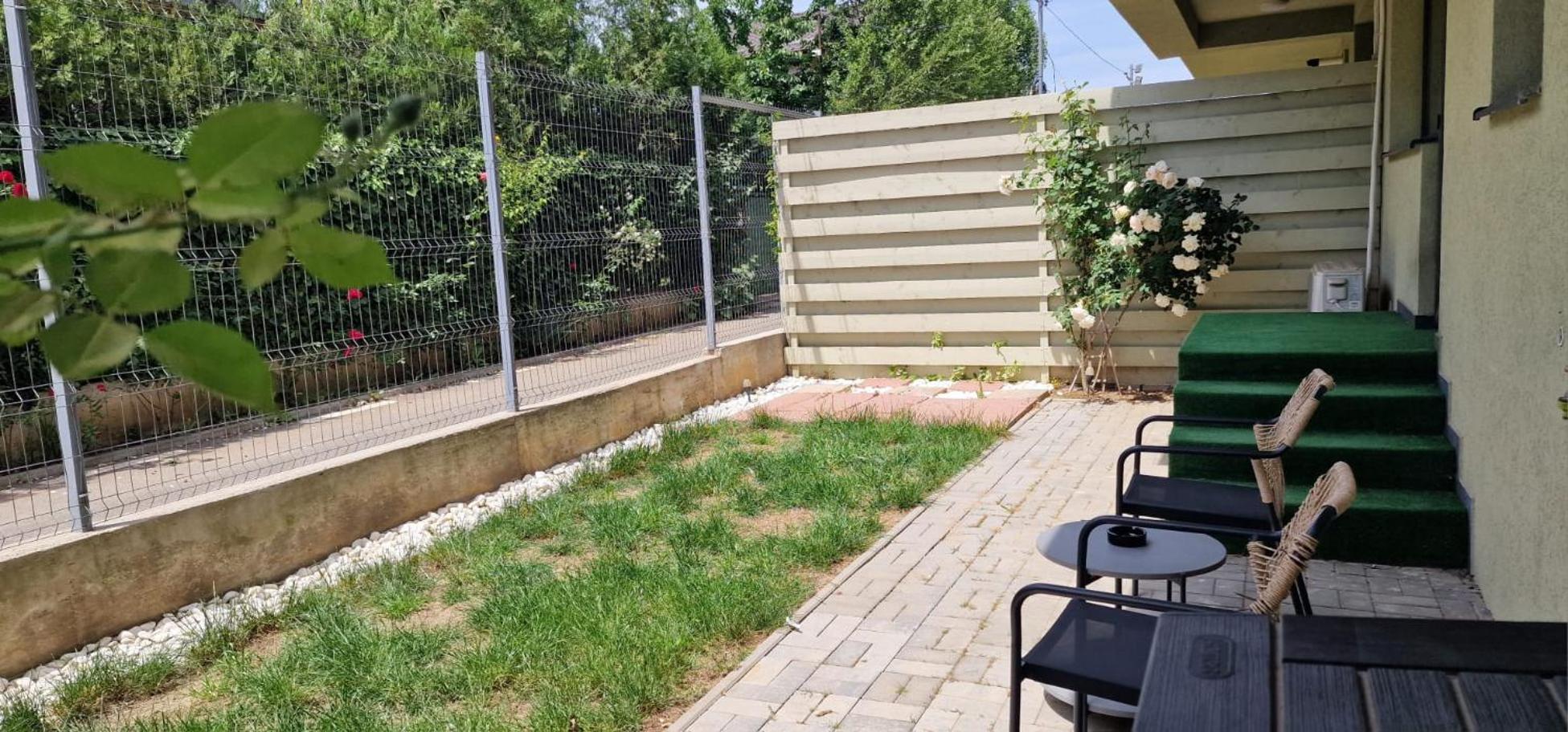 Amazing Apartament With Garden Bucharest Airport Self Check-In!! Otopeni Dış mekan fotoğraf